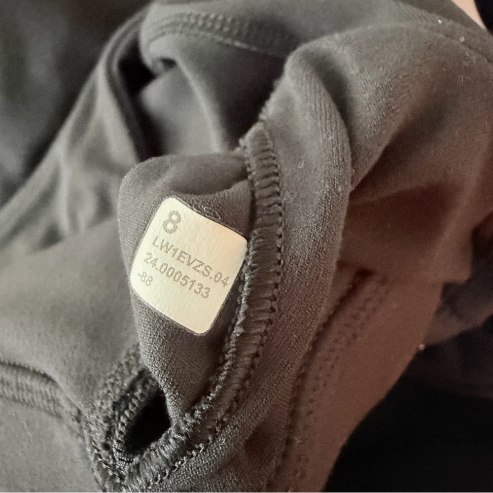 Lululemon Women’s Black Align Waist-Length Cami Tank Light Support Size 8 - Picture 5 of 5